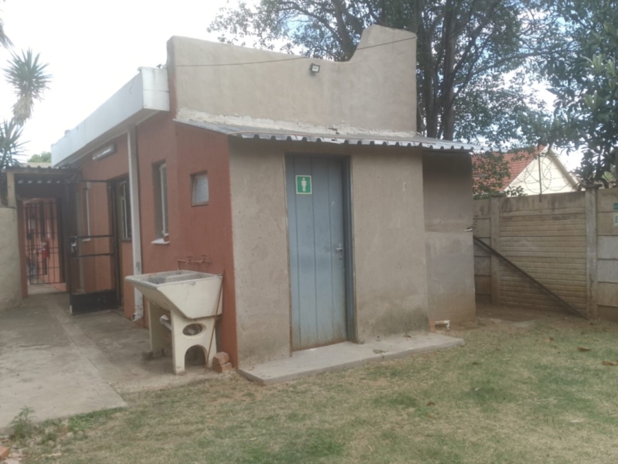1 Bedroom Property for Sale in Brandwag Free State